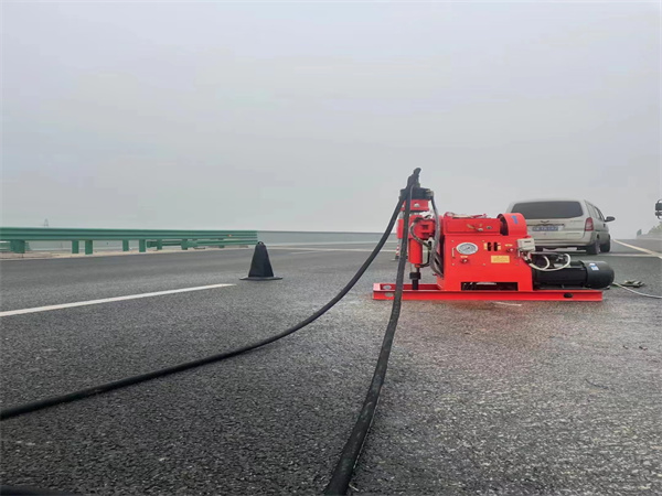 潼关马路路基路面开裂下沉注浆加固灌浆